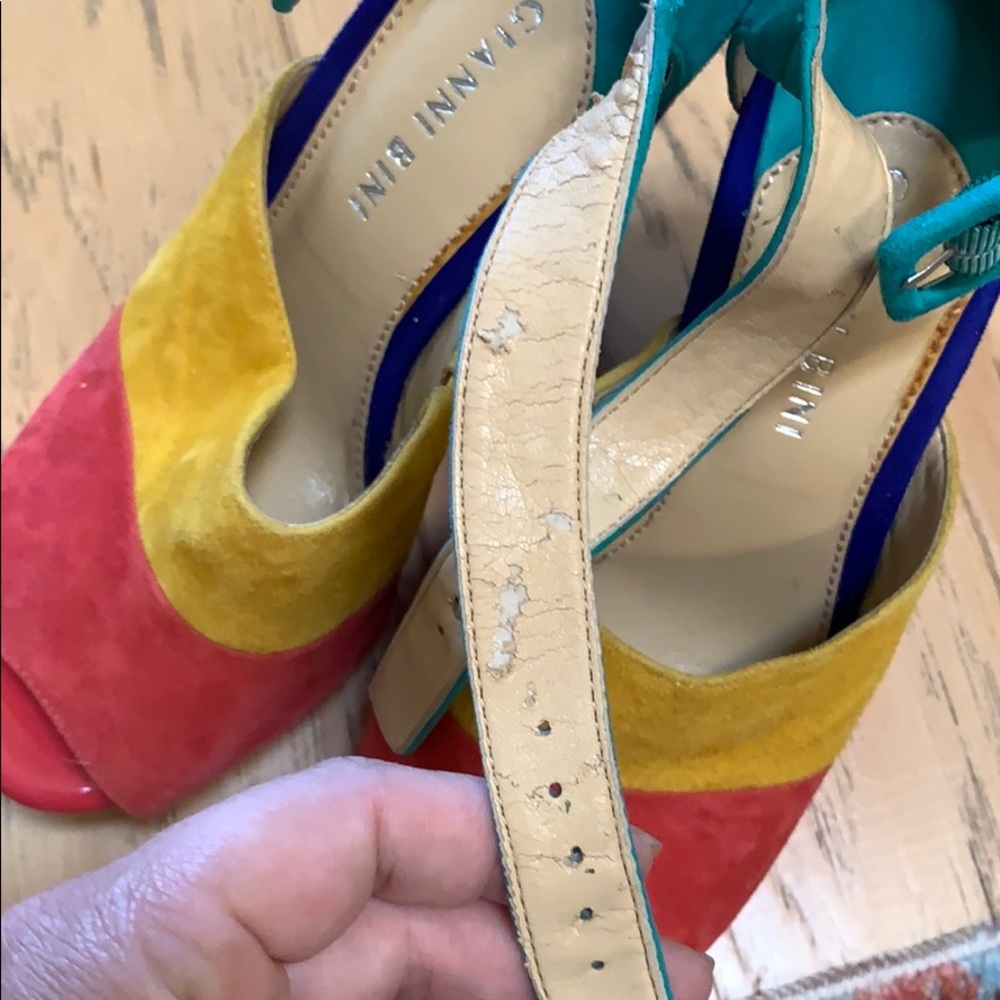 Shoes - Picture 3 of 5